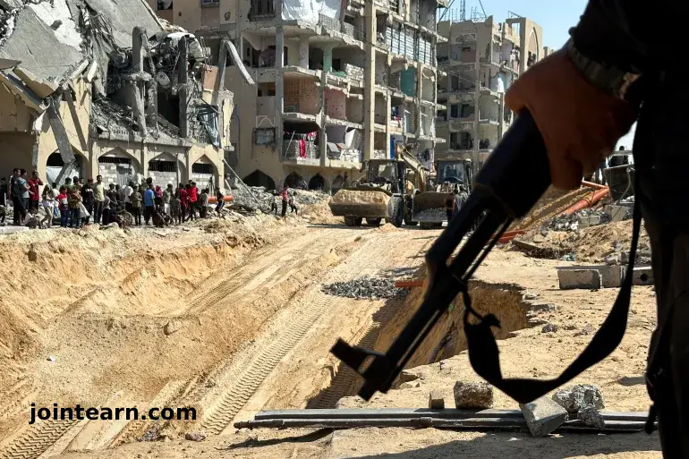 2025-10-17T132958Z_1029467965_RC2MDHAMM2X2_RTRMADP_3_ISRAEL-PALESTINIANS-GAZA-1760852625