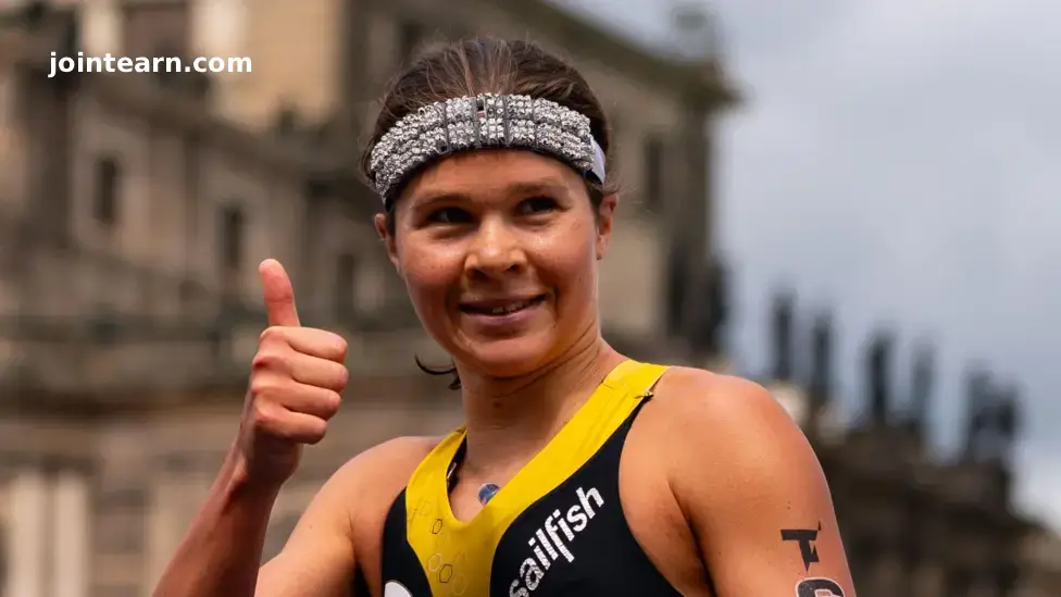 Lisa Tertsch Beats Beth Potter to Win First World Triathlon Title in Wollongong