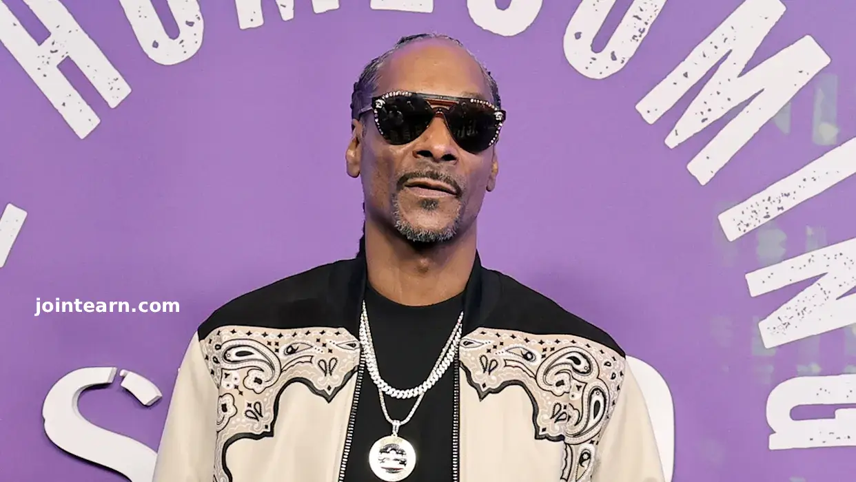 Snoop Dogg Backs LGBTQ+ Youth After ‘Lightyear’ Controversy, Adds Gay Couples and New Song to ‘Doggyland’ Kids Show