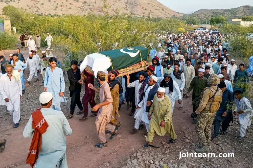 AFP__20251013__78M97T6__v1__MidRes__PakistanAfghanistanUnrest-1760591592