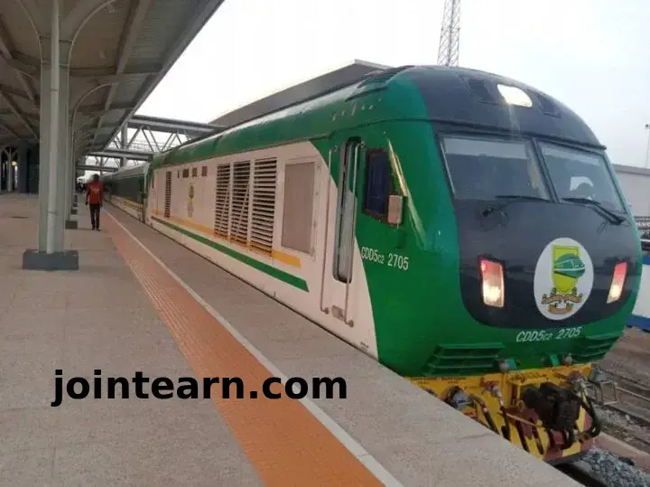 IBADAN-LAGOS-RAIL-TRIP2-e1624540914698