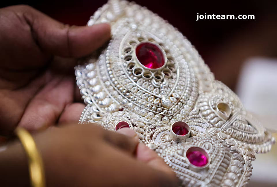 India’s Silver Demand Cools After Festive Surge, Premiums Drop as Prices Correct