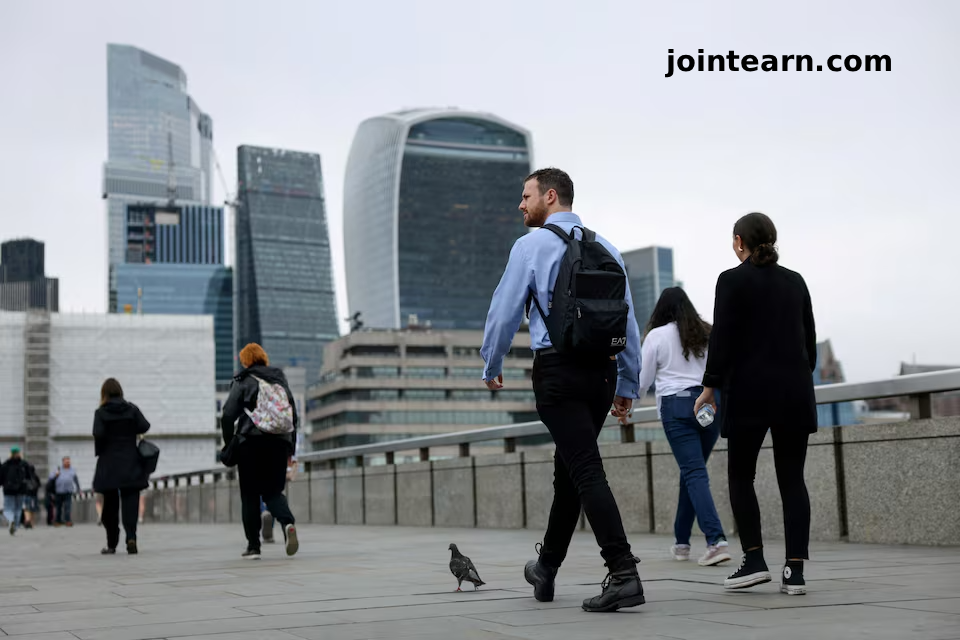 UK Employers Expected to Keep Pay Awards at 3% Amid Economic Uncertainty, Brightmine Reports