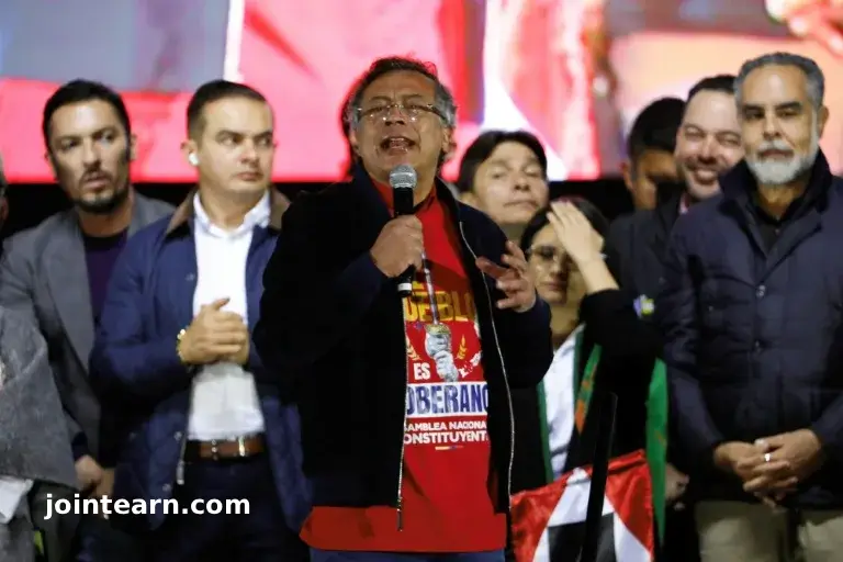 Colombian President Gustavo Petro Faces Refueling Crisis in Madrid Due to U.S. Sanctions During Middle East Trip