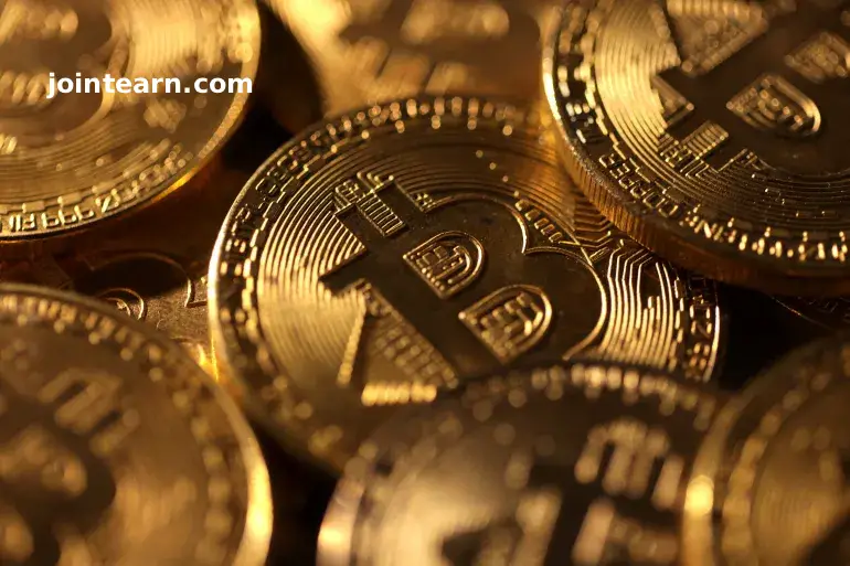 Bitcoin Falls Below $90,000, Erasing All 2025 Gains Amid Market Risk Aversion