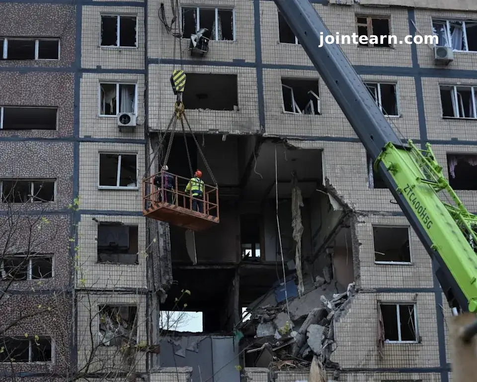 Russian Missile and Drone Strikes Kill Seven, Damage Ukrainian Energy Infrastructure