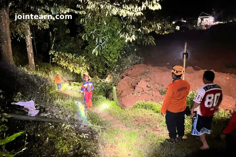 At Least Two Dead, 21 Missing After Devastating Landslides in Indonesia’s Java Island