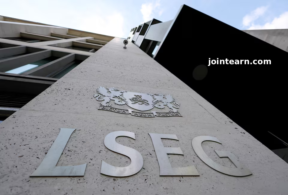 London Stocks Dip After October Rally as Investors Eye Bank of England and UK Budget