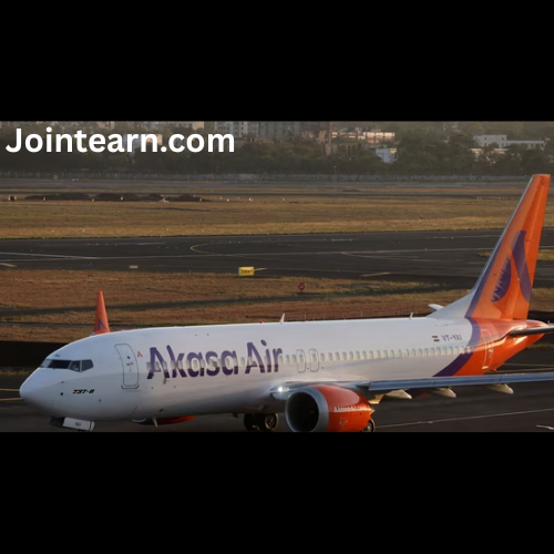 Scare on Varanasi–Mumbai Akasa Air Flight as Passenger Tries to Open Emergency Exit; Arrested