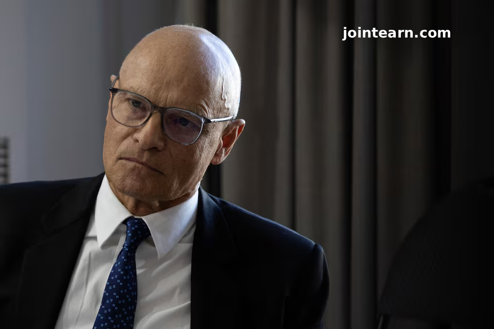 Record Amount of Oil Stored at Sea Due to Western Sanctions, Says Gunvor CEO