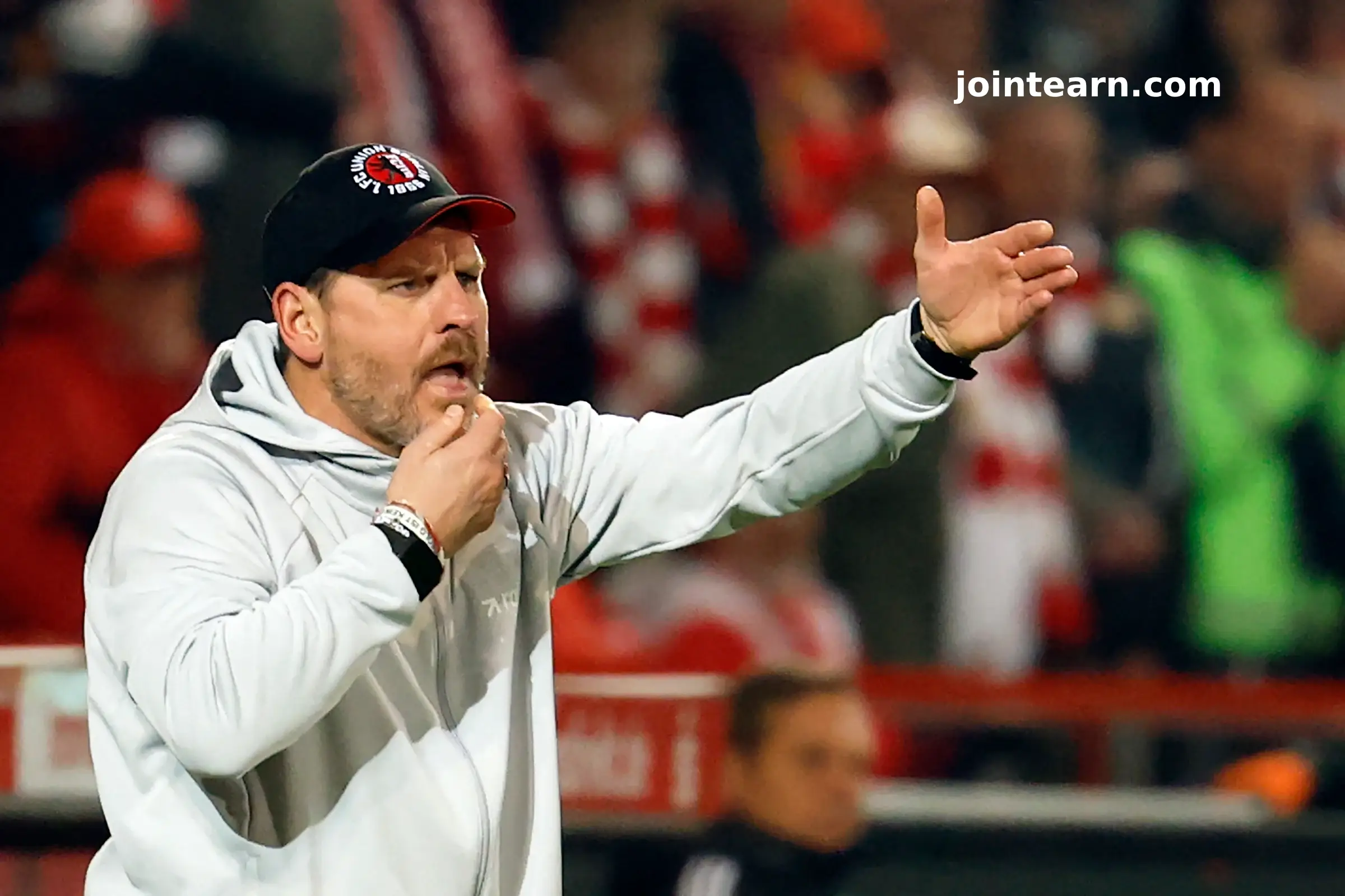 Union Berlin Coach Steffen Baumgart Criticizes VAR After Controversial Goal Disallowed Against Bayern Munich