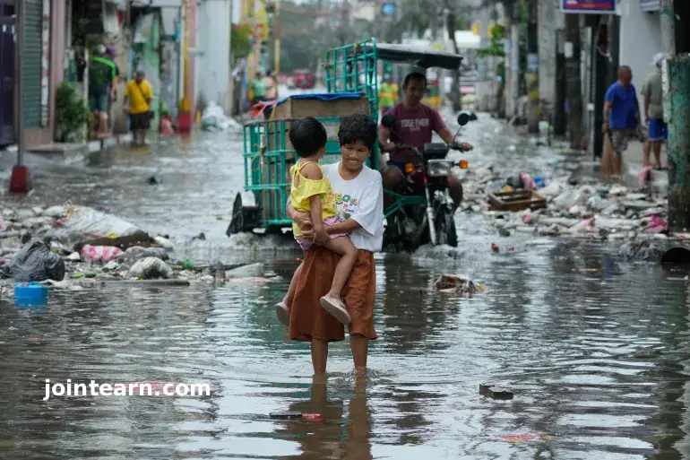 Typhoon Fung-wong Devastates the Philippines: 10 Dead, 1.4 Million Displaced as Floods and Landslides Hit Northern Provinces