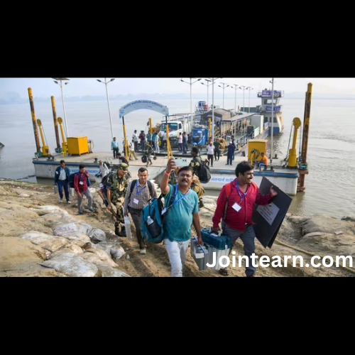Supporters of Rival Parties Clash Near Polling Booth in Bihar’s Nawada, Vehicle Damaged