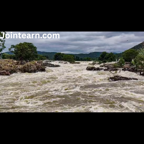 Cyclone Ditwah: Schools and Colleges in Puducherry to Remain Closed on Saturday