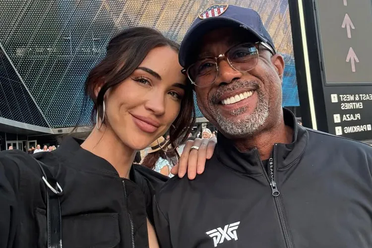 Darius Rucker Opens Up About Engagement to Emily Deahl: “We’re Not Going to Plan a Wedding”