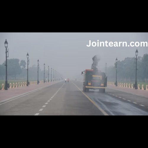 India Gate Vanishes in Haze as Delhi’s Air Quality Plunges to ‘Very Poor’ Levels