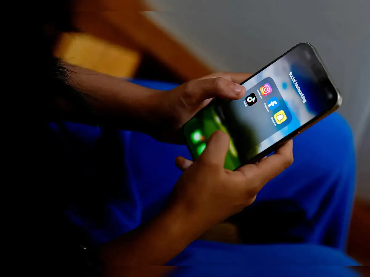 Malaysia to Ban Social Media for Children Under 16 Starting 2026