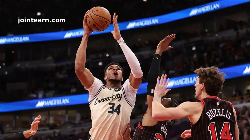 Giannis Antetokounmpo Returns to Lead Milwaukee Bucks Past Chicago Bulls