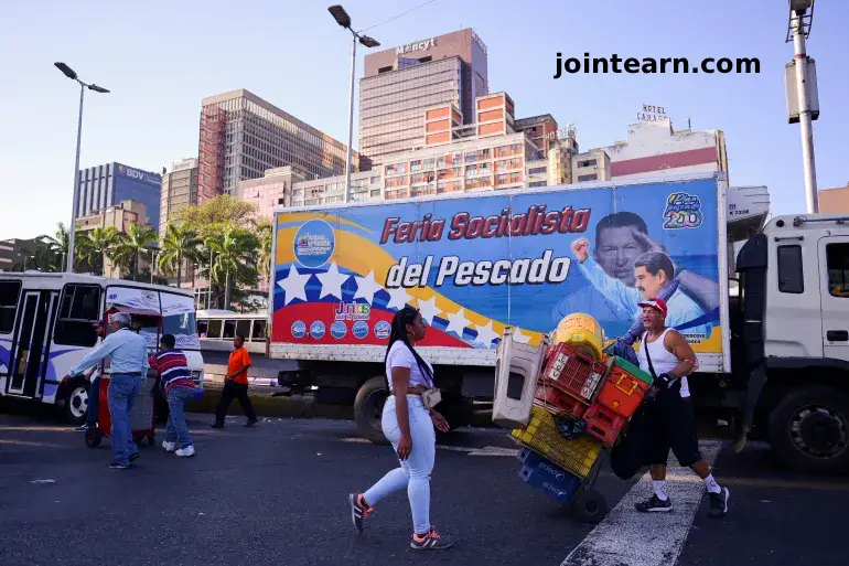 ‘The Homeland Is the Homeland’: Venezuelans on Edge Amid US Military Deployment