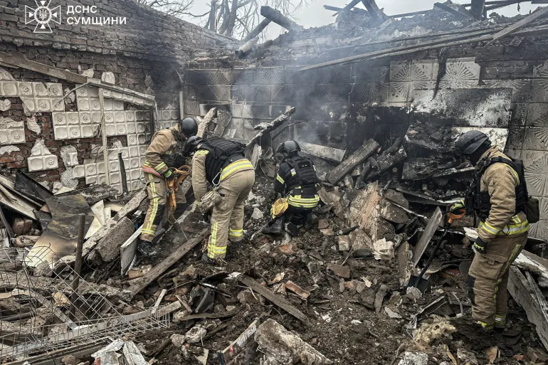 Zelenskyy Warns US Pushing for “Free Economic Zone” in Eastern Ukraine Amid Peace Talks