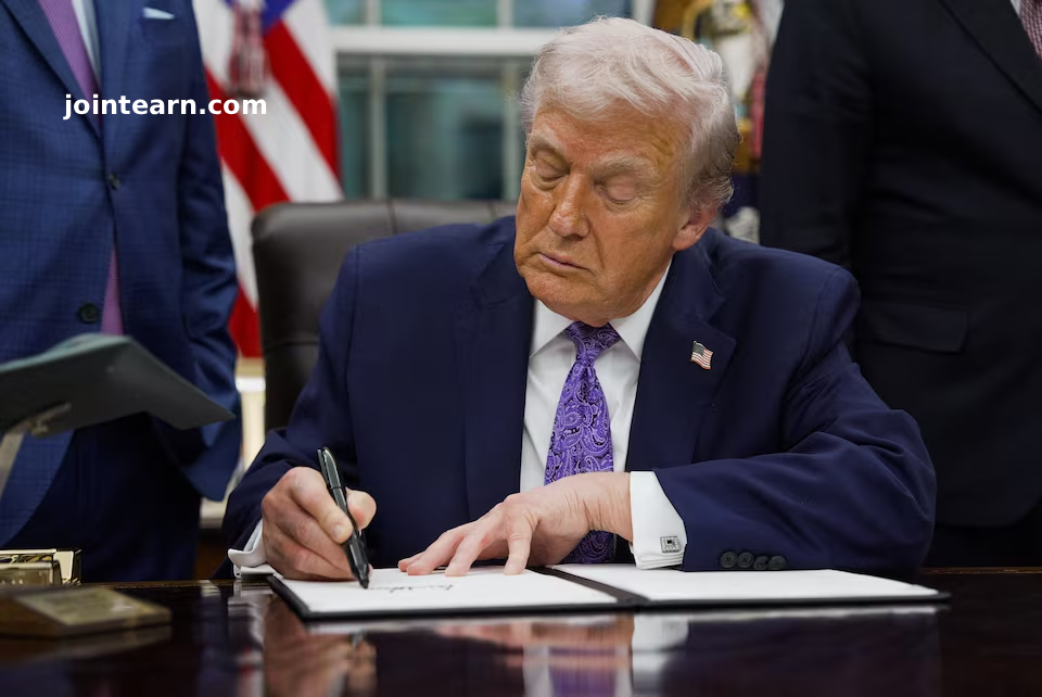 Trump Orders Federal Review of Proxy Advisers Amid Criticism of ESG Influence