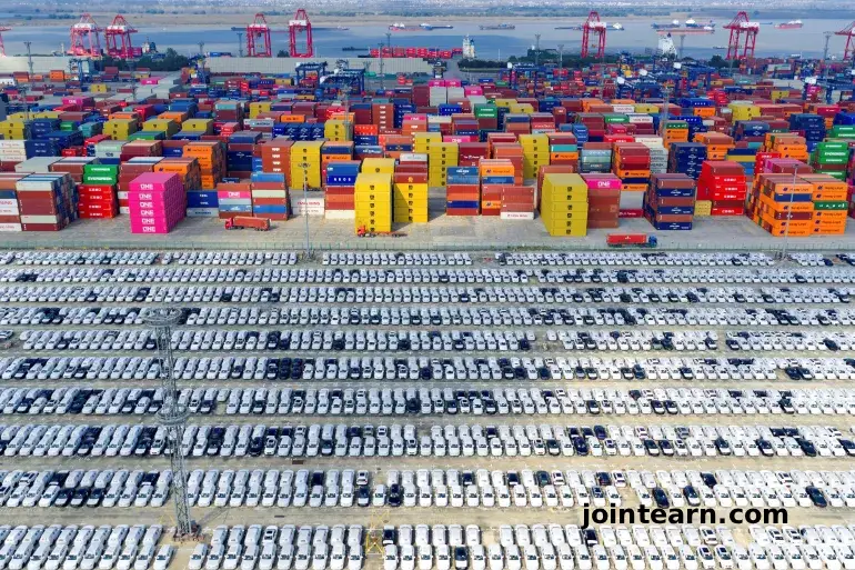 China’s Trade Surplus Tops $1 Trillion as Exporters Pivot Amid US Slowdown