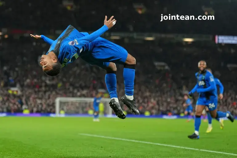 Manchester United and Bournemouth Share Spoils in Eight-Goal Premier League Classic