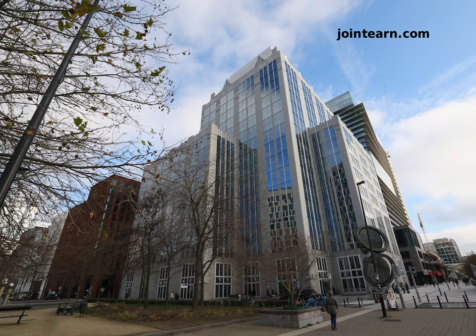 Russian Central Bank Sues Euroclear; Moscow Court to Hear Case on January 16