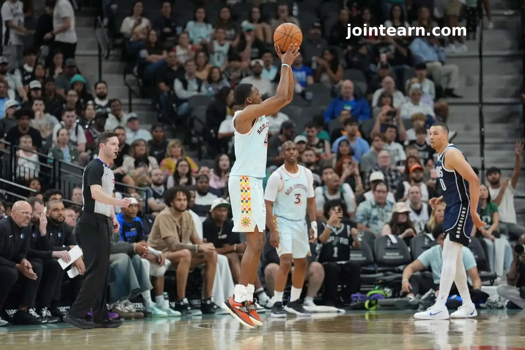 Spurs Escape Magic With Clutch Block From Luke Kornet