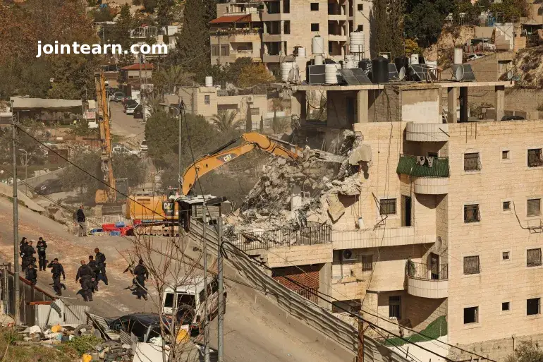 Israeli Forces Demolish Shops in Raids Near Occupied East Jerusalem