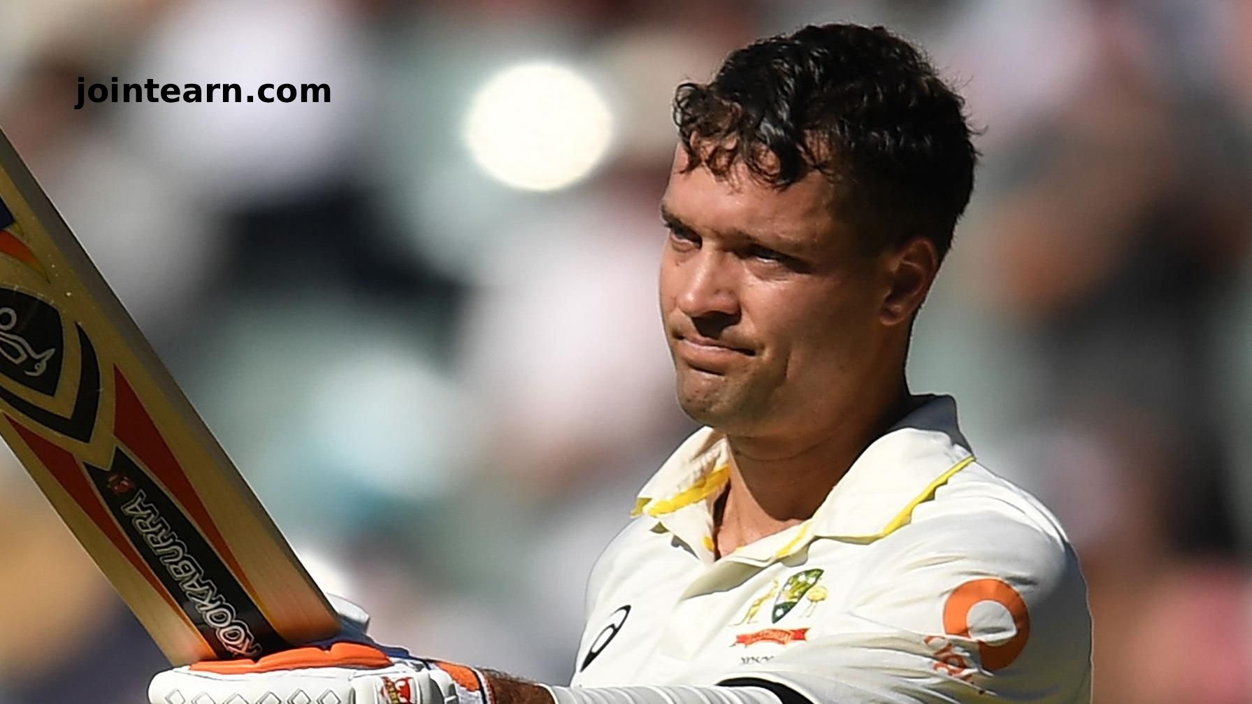 Alex Carey Survives Controversial Snicko Review in Ashes Third Test