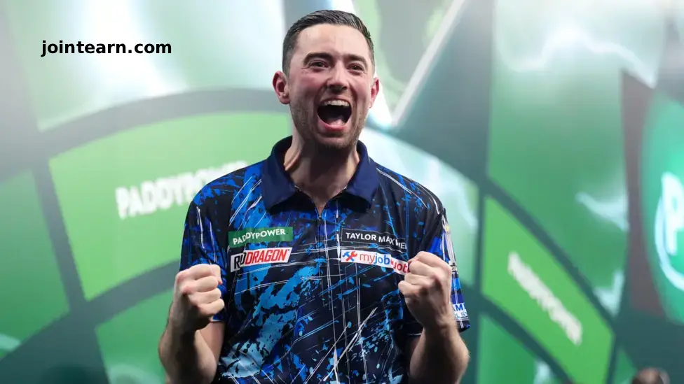 Humphries Survives Scare to Reach Fourth Round with Van Gerwen at World Darts Championship