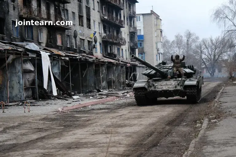 Russian Forces Seize Siversk as Ukrainian Troops Withdraw Amid Eastern Donetsk Conflict