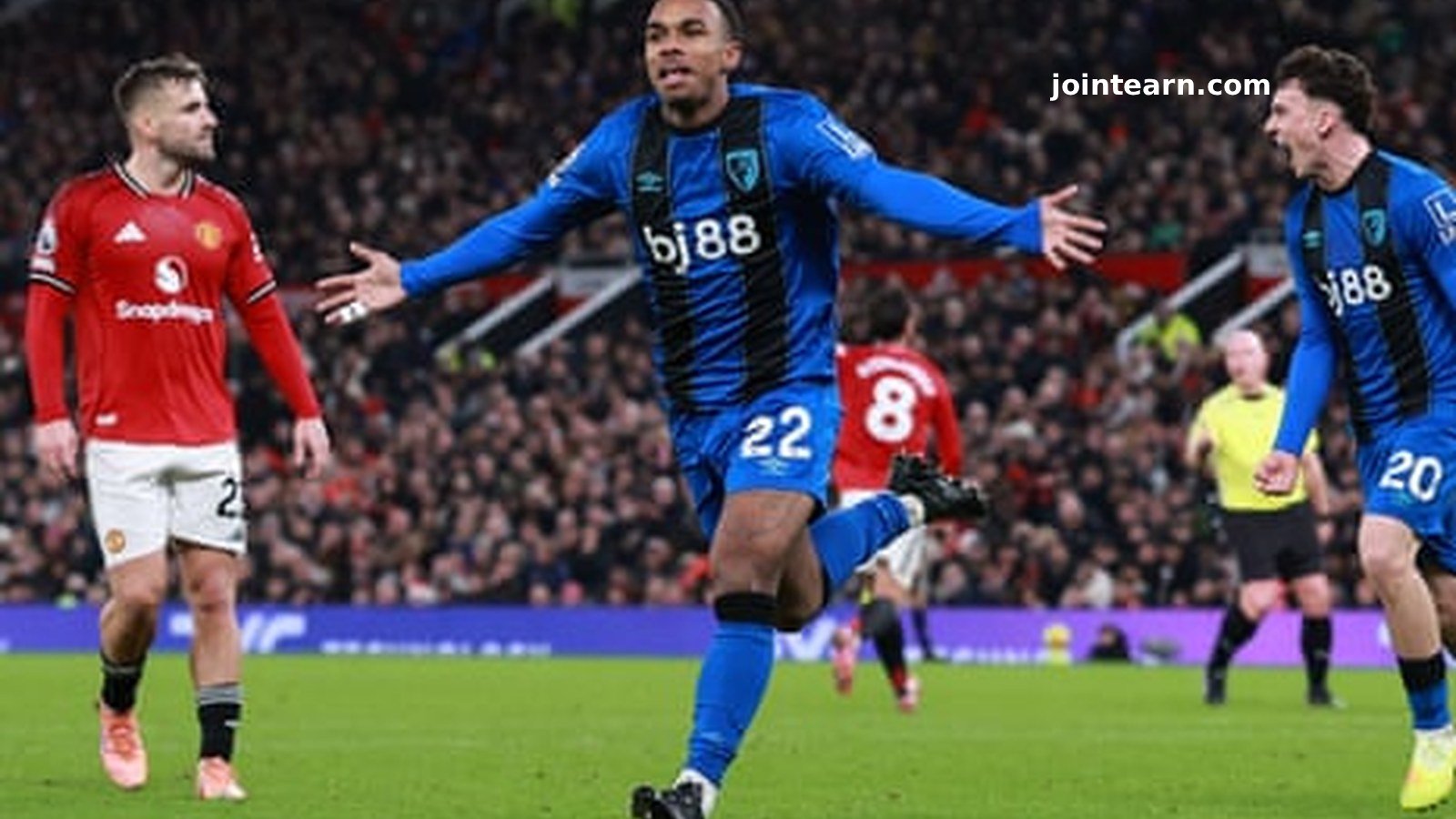 Manchester United and Bournemouth Share Eight-Goal Thriller in Premier League Classic