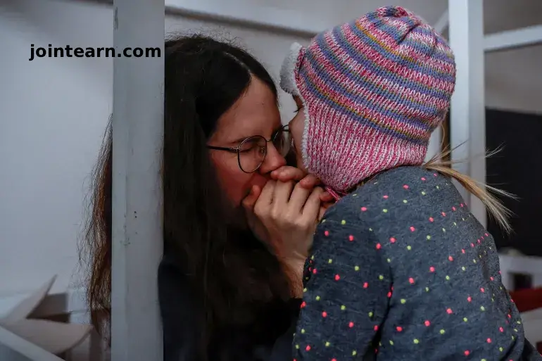 As Russian Attacks Worsen Ukraine’s Energy Crisis, Trump Rebukes Kyiv Over Peace Talks