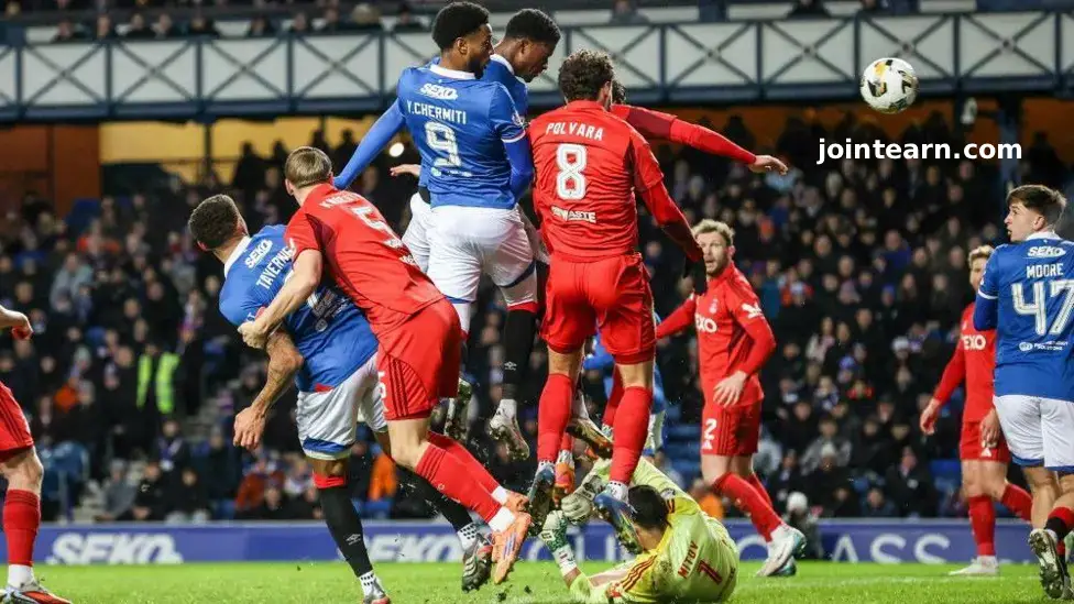 Rangers Cruise Past Managerless Aberdeen to Move Within Three Points of Hearts