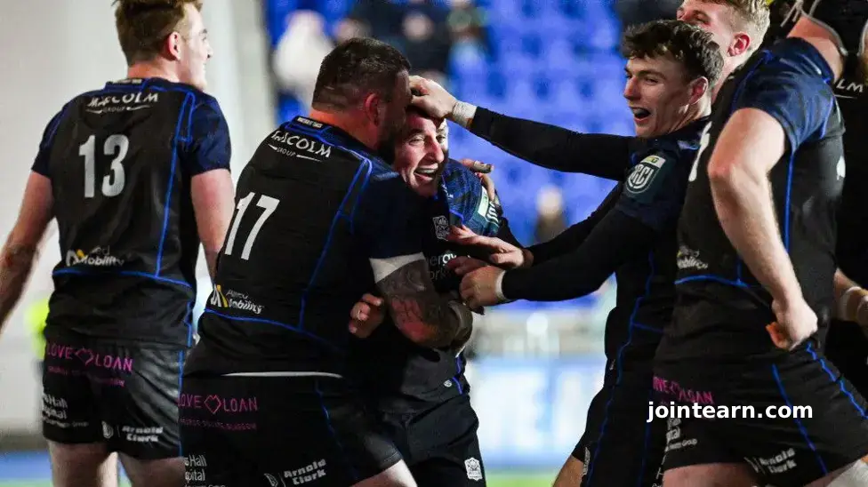 Duncan Weir Signs Off in Style as Glasgow Warriors Hammer Zebre