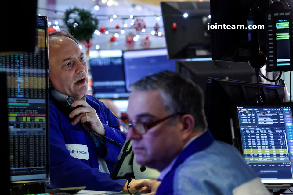 U.S. Equity Funds End 2025 on Strong Note Amid AI-Driven Rally