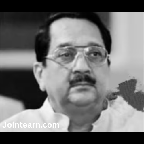 Ex-Maharashtra BJP Minister Raj K Purohit Passes Away at 71
