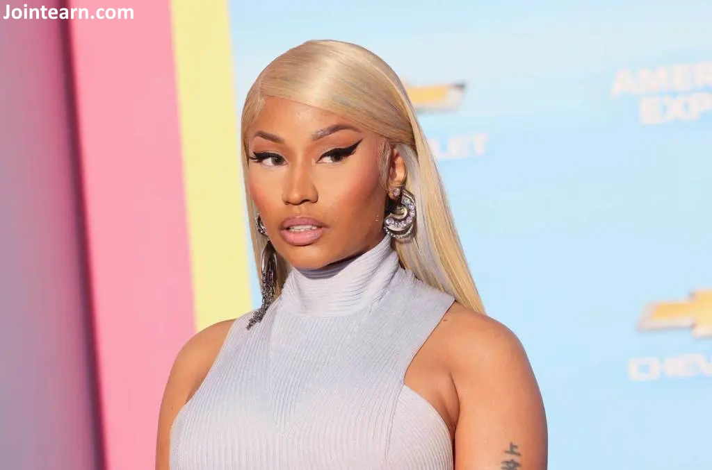 Entertainment: “I’m the Queen of Rap,” declares Nicki Minaj.