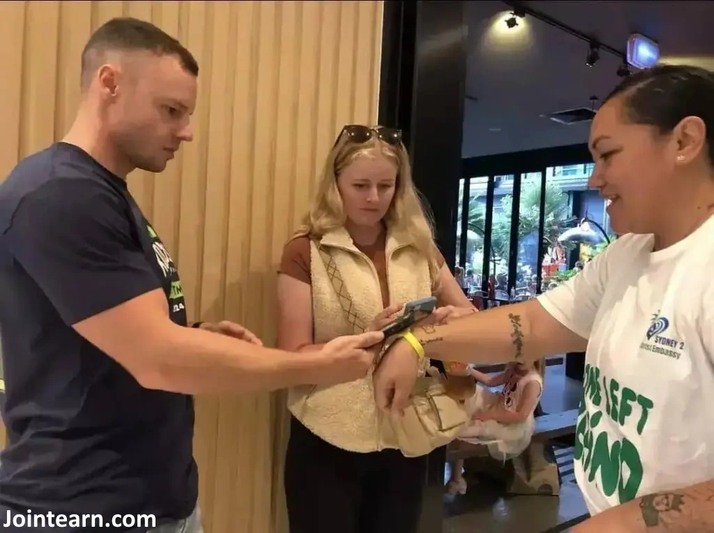 Rhapsody Tap2Read Bracelets Transform Global Distribution of God’s Word at ReachOut World 2024