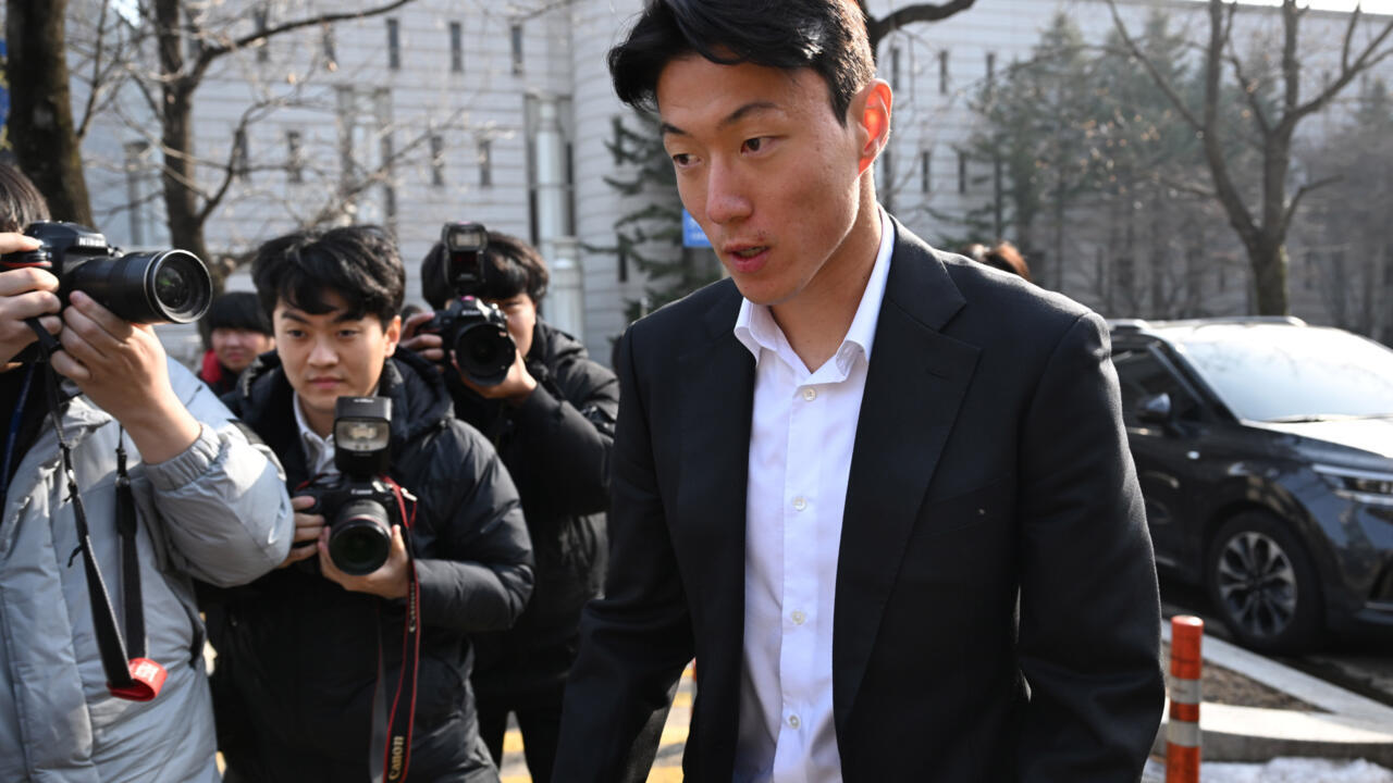 **South Korean Footballer Hwang Ui-jo Receives Suspended Jail Sentence for Illegal Filming