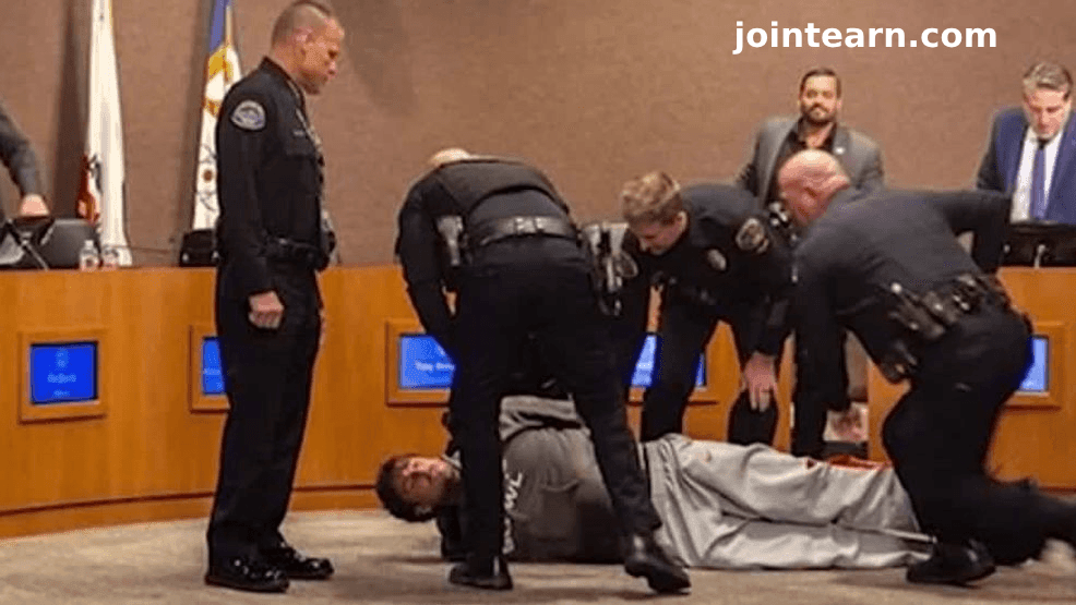 Former NFL Punter Chris Kluwe Arrested at City Council Meeting After Criticizing MAGA Movement