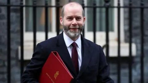 UK Seeks Exemption from US Steel Tariffs Amid Industry Concerns
