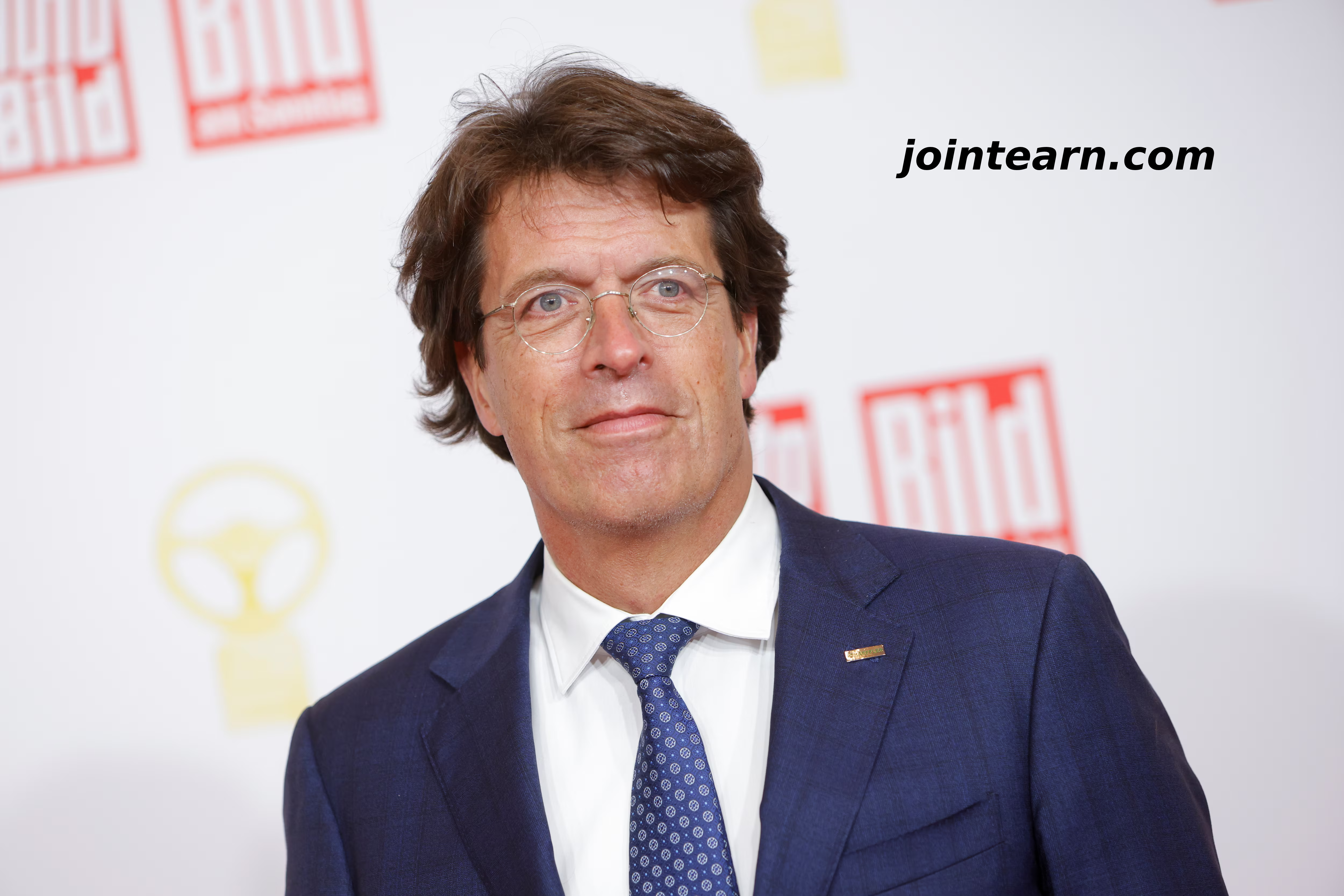 Schaeffler Forecasts No Rebound for Automotive Market in 2025, Faces Losses in EV Unit