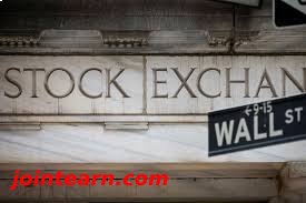 Recession Risk Creeps Back onto Markets’ Radar Amid Economic Uncertainty