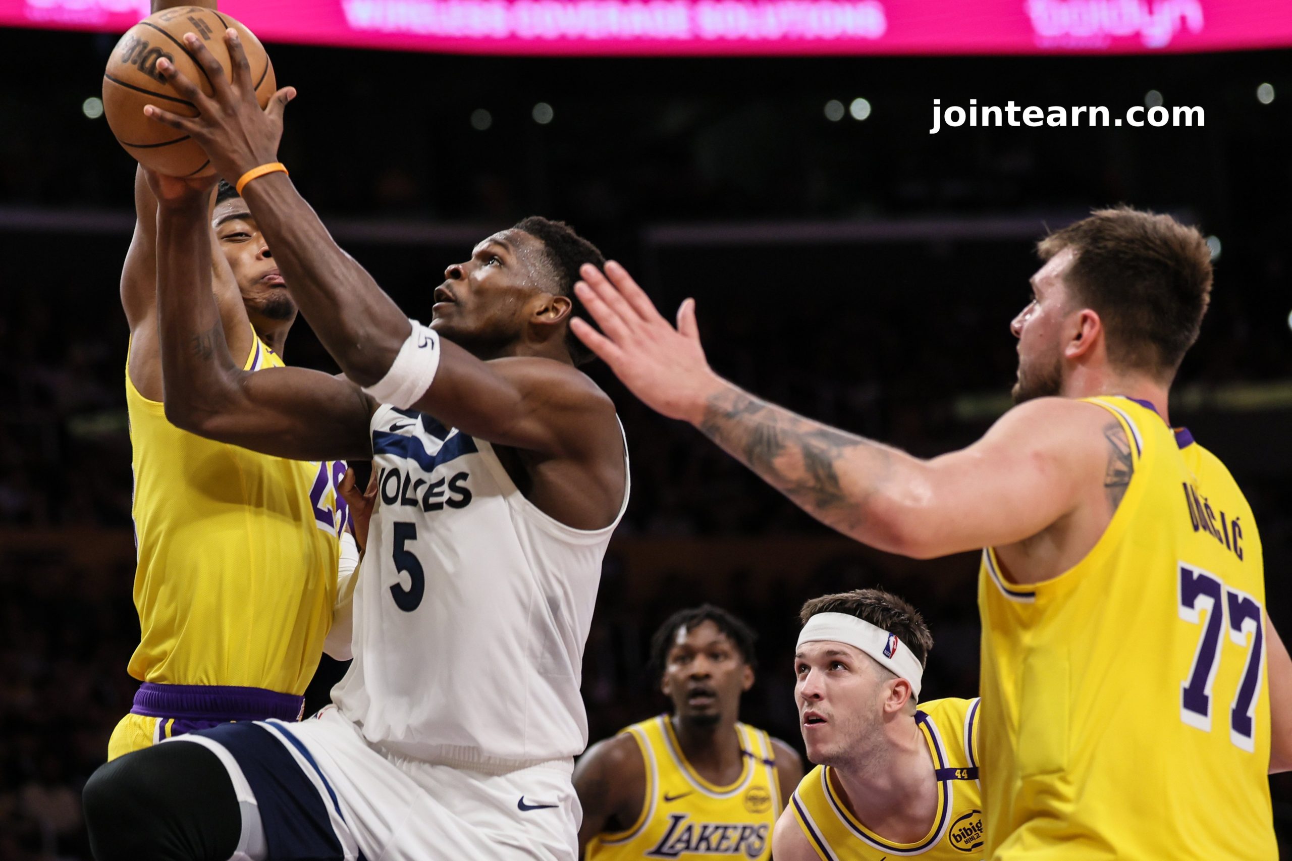 "Nico Harrison Was Right": Fans React as Timberwolves Shock Lakers in First Round