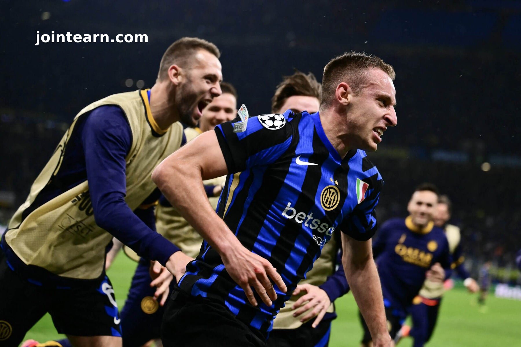 Acerbi’s Stunning Goal Defines ‘Crazy Inter’ as Last-Chance Warriors