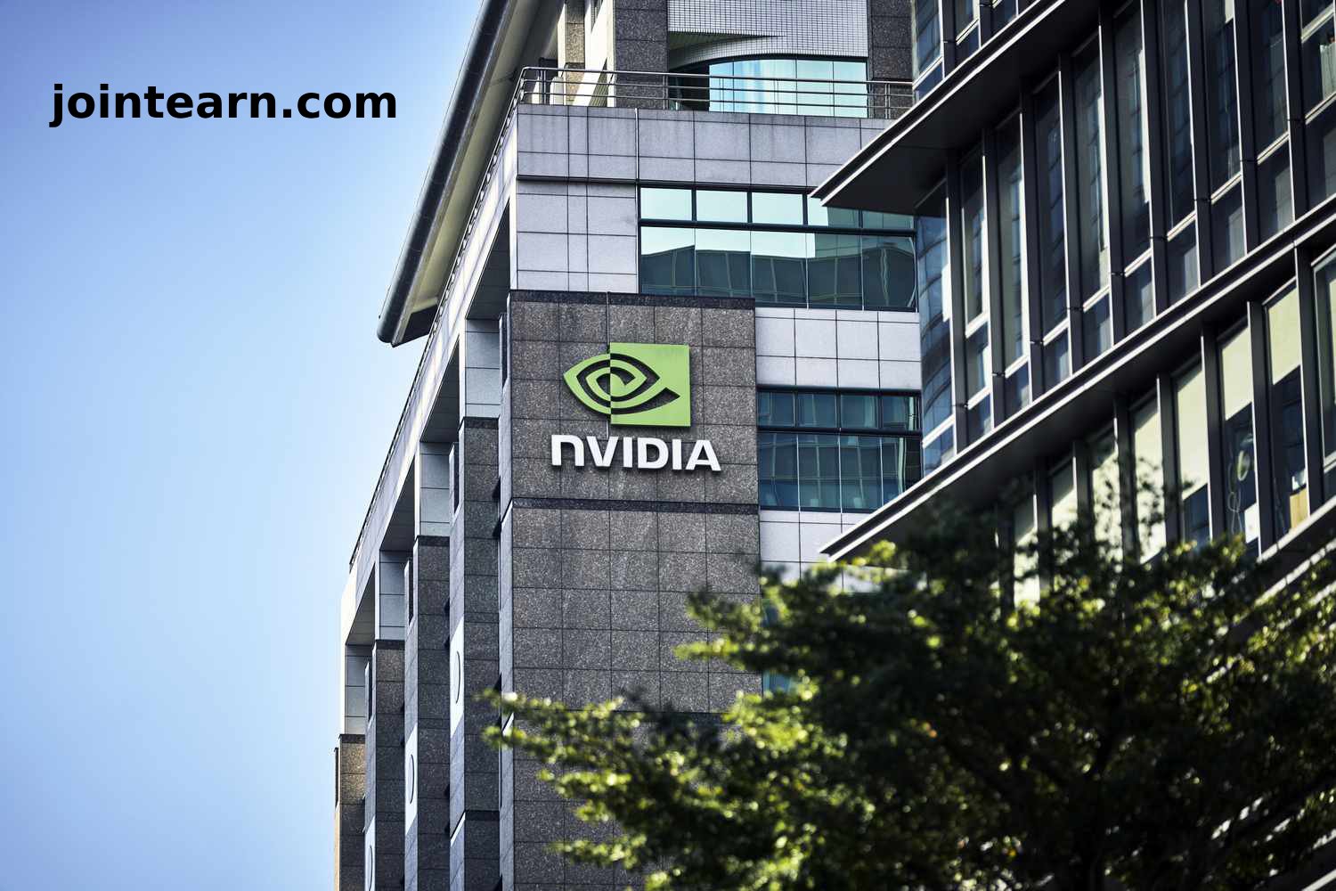 Nvidia Stock Slips Amid Super Micro Earnings Miss and Trump Administration’s AI Trade Plans
