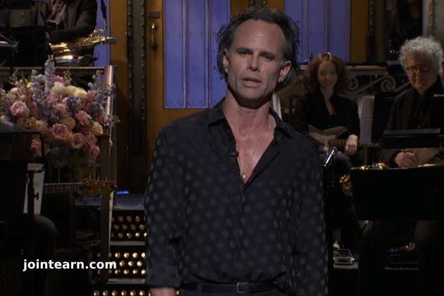 Walton Goggins Embraces ‘Sex Symbol’ Status at 53 During Humorous & Heartfelt ‘SNL’ Monologue